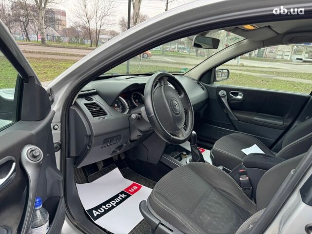 Сірий Рено Меган, об'ємом двигуна 1.4 л та пробігом 191 тис. км за 4390 $, фото 9 на Automoto.ua