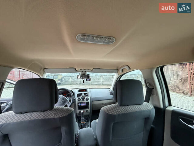 Сірий Рено Меган, об'ємом двигуна 1.6 л та пробігом 280 тис. км за 3999 $, фото 17 на Automoto.ua