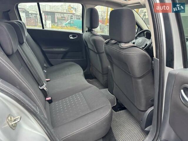 Серый Рено Меган, объемом двигателя 1.6 л и пробегом 237 тыс. км за 3800 $, фото 17 на Automoto.ua