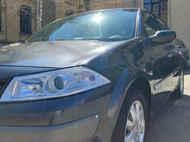 Серый Рено Меган, объемом двигателя 1.5 л и пробегом 3 тыс. км за 4200 $, фото 4 на Automoto.ua