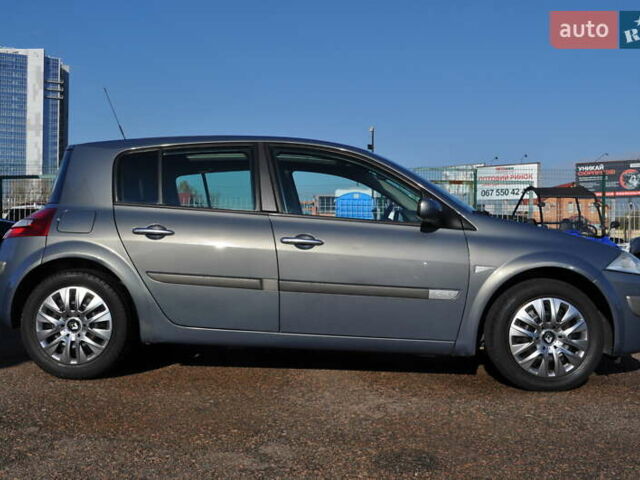 Рено Меган 2006 в Киеве на Automoto.ua Серый Рено Меган, объемом двигателя 1.6 л и пробегом 185 тыс. км за 6300 $, фото 18 на Automoto.ua