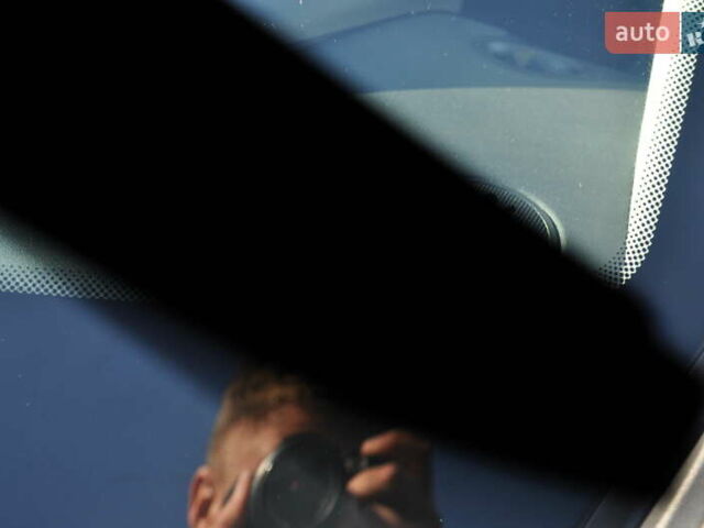 Рено Меган 2006 в Киеве на Automoto.ua Серый Рено Меган, объемом двигателя 1.6 л и пробегом 185 тыс. км за 6300 $, фото 63 на Automoto.ua