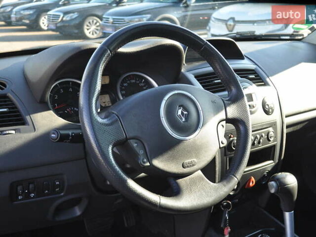 Рено Меган 2006 в Киеве на Automoto.ua Серый Рено Меган, объемом двигателя 1.6 л и пробегом 185 тыс. км за 6300 $, фото 48 на Automoto.ua