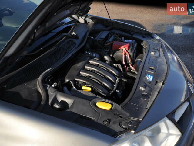 Рено Меган 2006 в Киеве на Automoto.ua Серый Рено Меган, объемом двигателя 1.6 л и пробегом 185 тыс. км за 6300 $, фото 61 на Automoto.ua