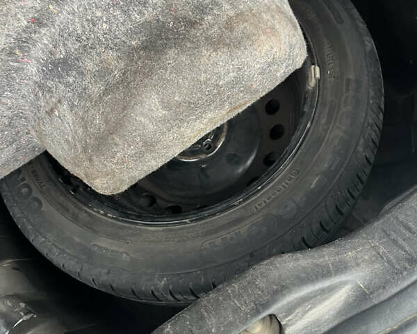 Рено Меган 2006 в Дубно на Automoto.ua Серый Рено Меган, объемом двигателя 1.6 л и пробегом 266 тыс. км за 3700 $, фото 19 на Automoto.ua