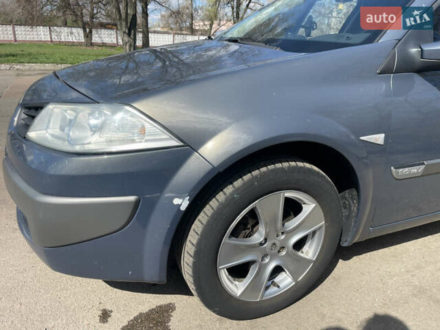 Сірий Рено Меган, об'ємом двигуна 1.6 л та пробігом 200 тис. км за 4300 $, фото 6 на Automoto.ua