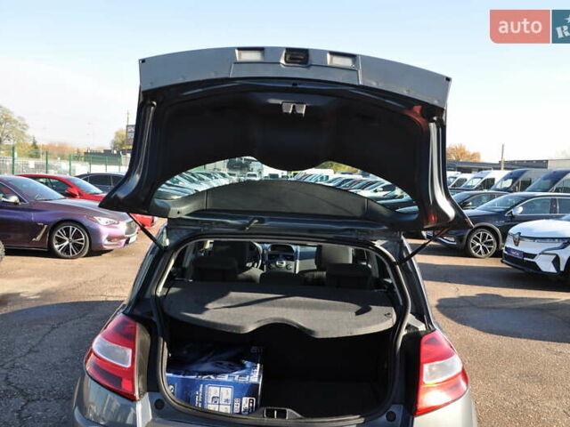 Рено Меган 2006 в Киеве на Automoto.ua Серый Рено Меган, объемом двигателя 1.6 л и пробегом 185 тыс. км за 6300 $, фото 19 на Automoto.ua