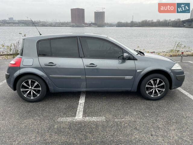 Сірий Рено Меган, об'ємом двигуна 1.39 л та пробігом 352 тис. км за 3999 $, фото 4 на Automoto.ua