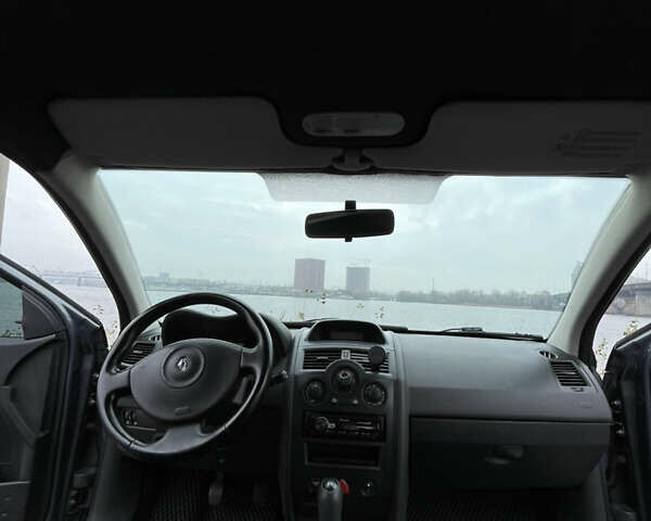 Сірий Рено Меган, об'ємом двигуна 1.39 л та пробігом 352 тис. км за 3999 $, фото 17 на Automoto.ua