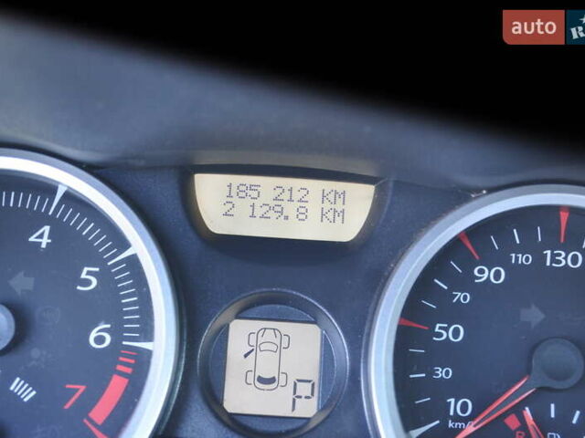 Рено Меган 2006 в Киеве на Automoto.ua Серый Рено Меган, объемом двигателя 1.6 л и пробегом 185 тыс. км за 6300 $, фото 52 на Automoto.ua