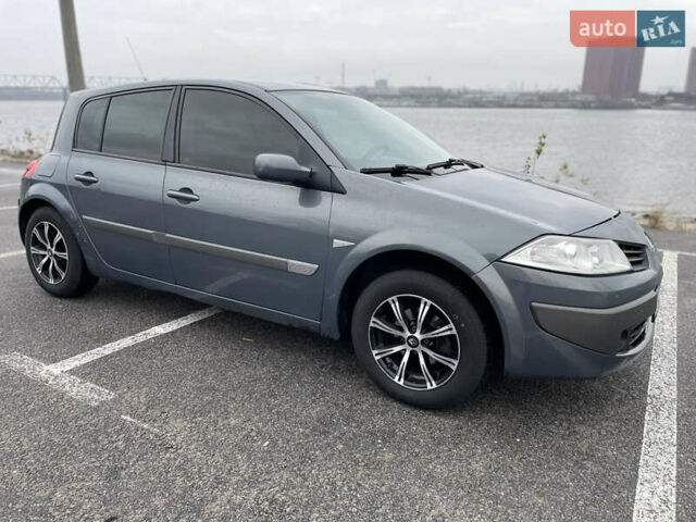 Сірий Рено Меган, об'ємом двигуна 1.39 л та пробігом 352 тис. км за 3999 $, фото 5 на Automoto.ua