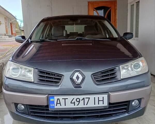 Рено Меган 2006 в Снятине на Automoto.ua Серый Рено Меган, объемом двигателя 1.46 л и пробегом 181 тыс. км за 4900 $, фото 3 на Automoto.ua