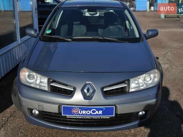 Рено Меган 2006 в Киеве на Automoto.ua Серый Рено Меган, объемом двигателя 1.6 л и пробегом 185 тыс. км за 6300 $, фото 3 на Automoto.ua