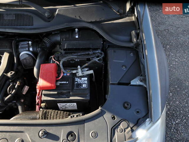 Рено Меган 2006 в Киеве на Automoto.ua Серый Рено Меган, объемом двигателя 1.6 л и пробегом 185 тыс. км за 6300 $, фото 59 на Automoto.ua