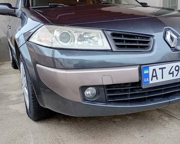 Рено Меган 2006 в Снятине на Automoto.ua Серый Рено Меган, объемом двигателя 1.46 л и пробегом 181 тыс. км за 4900 $, фото 15 на Automoto.ua