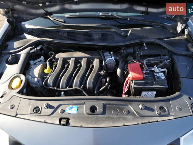 Рено Меган 2006 в Киеве на Automoto.ua Серый Рено Меган, объемом двигателя 1.6 л и пробегом 185 тыс. км за 6300 $, фото 56 на Automoto.ua