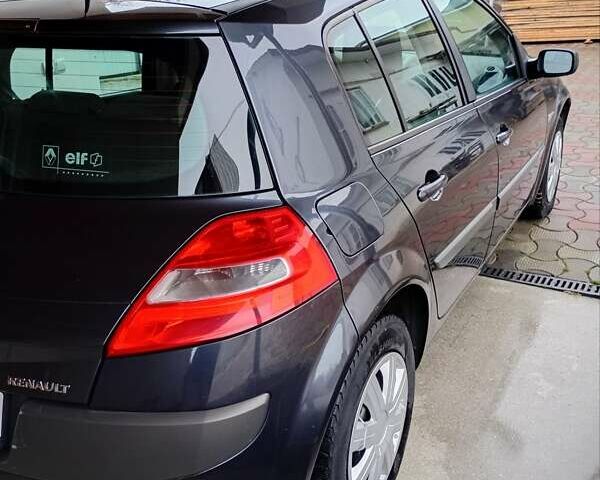 Рено Меган 2006 в Снятине на Automoto.ua Серый Рено Меган, объемом двигателя 1.46 л и пробегом 181 тыс. км за 4900 $, фото 20 на Automoto.ua