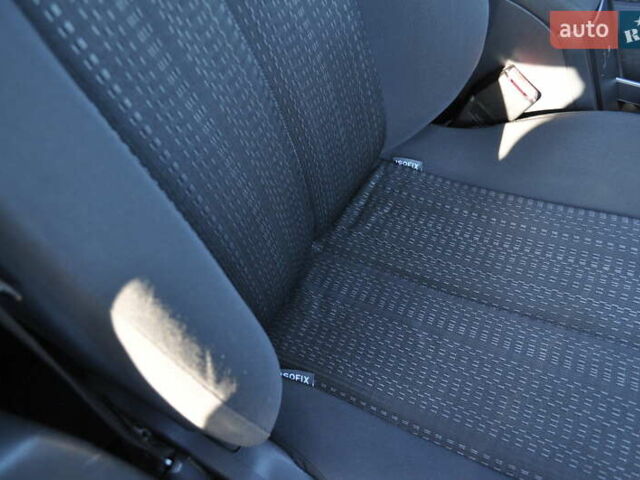 Рено Меган 2006 в Киеве на Automoto.ua Серый Рено Меган, объемом двигателя 1.6 л и пробегом 185 тыс. км за 6300 $, фото 35 на Automoto.ua