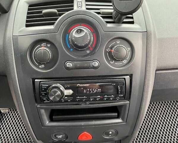 Сірий Рено Меган, об'ємом двигуна 1.39 л та пробігом 353 тис. км за 4300 $, фото 11 на Automoto.ua