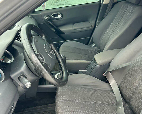 Серый Рено Меган, объемом двигателя 1.6 л и пробегом 267 тыс. км за 3499 $, фото 10 на Automoto.ua