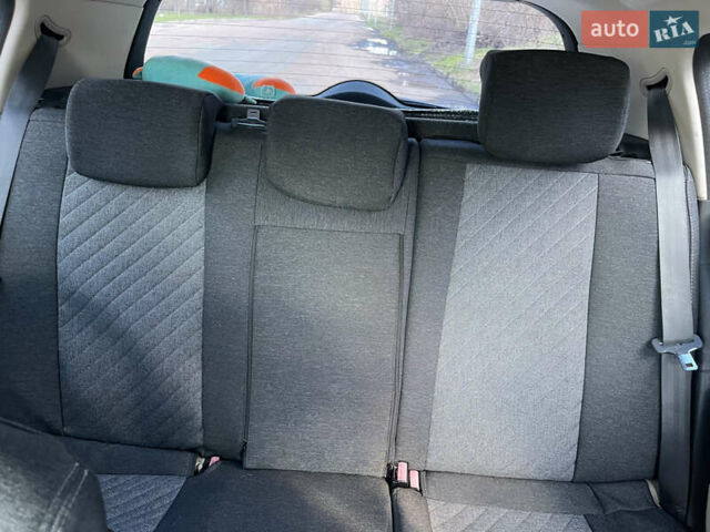 Сірий Рено Меган, об'ємом двигуна 1.6 л та пробігом 200 тис. км за 4300 $, фото 13 на Automoto.ua