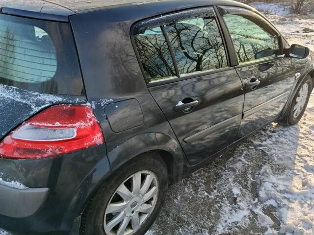 Серый Рено Меган, объемом двигателя 1.6 л и пробегом 290 тыс. км за 3900 $, фото 4 на Automoto.ua