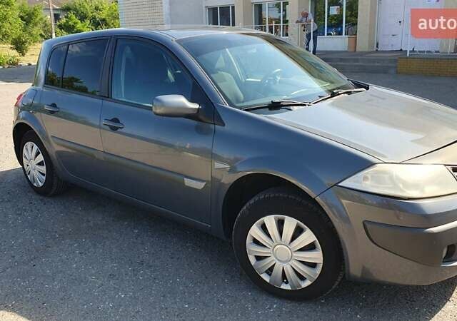 Серый Рено Меган, объемом двигателя 1.6 л и пробегом 173 тыс. км за 4999 $, фото 8 на Automoto.ua