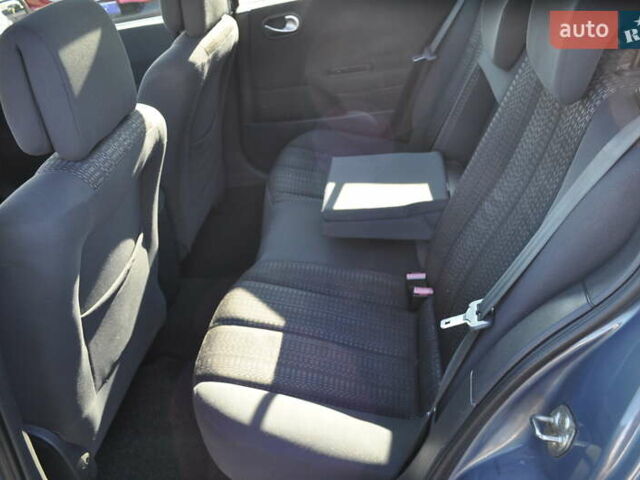 Рено Меган 2006 в Киеве на Automoto.ua Серый Рено Меган, объемом двигателя 1.6 л и пробегом 185 тыс. км за 6300 $, фото 46 на Automoto.ua