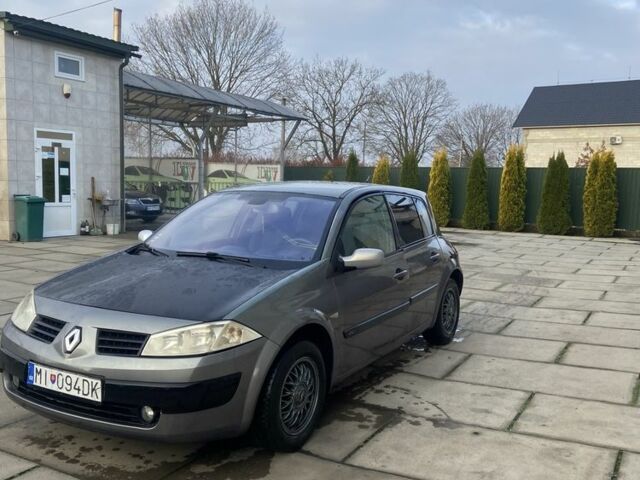 Серый Рено Меган, объемом двигателя 1.5 л и пробегом 235 тыс. км за 1600 $, фото 3 на Automoto.ua