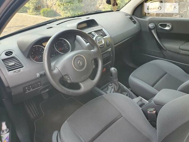 Серый Рено Меган, объемом двигателя 1.6 л и пробегом 182 тыс. км за 5600 $, фото 10 на Automoto.ua