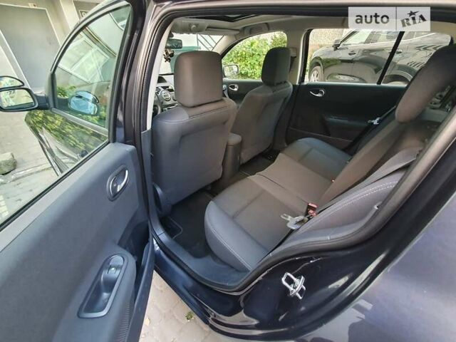 Серый Рено Меган, объемом двигателя 1.6 л и пробегом 182 тыс. км за 5600 $, фото 31 на Automoto.ua