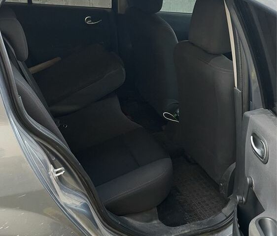 Серый Рено Меган, объемом двигателя 1.5 л и пробегом 200 тыс. км за 5000 $, фото 4 на Automoto.ua