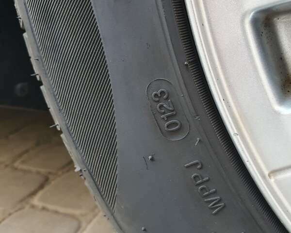 Серый Рено Меган, объемом двигателя 1.6 л и пробегом 182 тыс. км за 5600 $, фото 37 на Automoto.ua