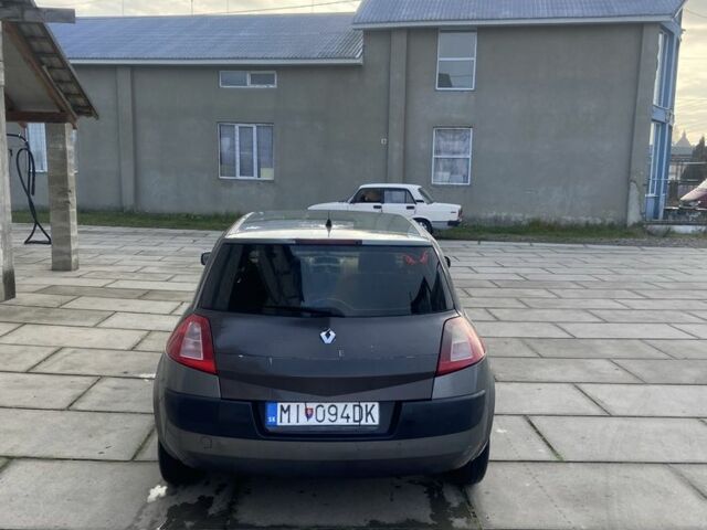 Серый Рено Меган, объемом двигателя 1.5 л и пробегом 235 тыс. км за 1600 $, фото 8 на Automoto.ua