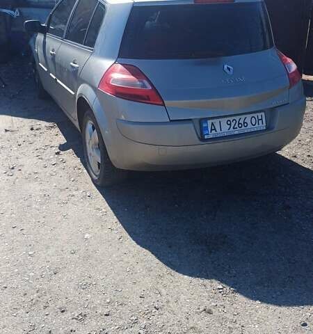 Серый Рено Меган, объемом двигателя 1.6 л и пробегом 139 тыс. км за 5200 $, фото 4 на Automoto.ua