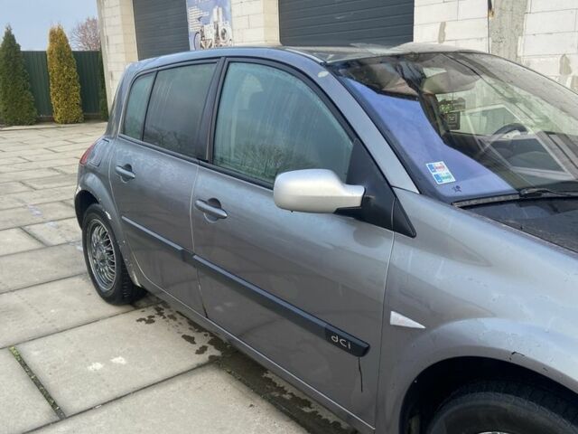 Серый Рено Меган, объемом двигателя 1.5 л и пробегом 235 тыс. км за 1600 $, фото 2 на Automoto.ua