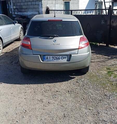 Серый Рено Меган, объемом двигателя 1.6 л и пробегом 139 тыс. км за 5200 $, фото 2 на Automoto.ua