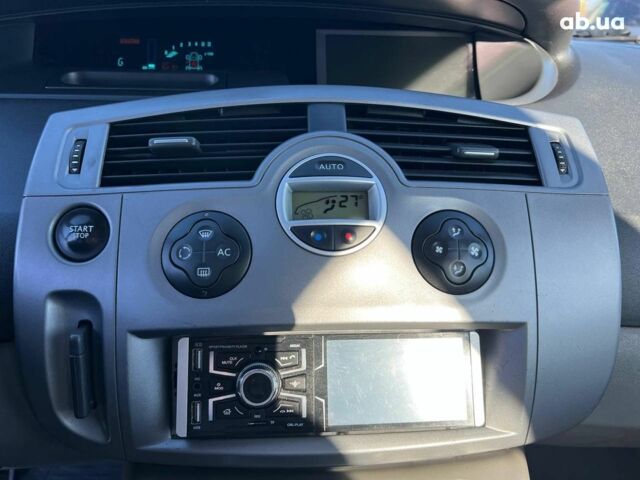 Сірий Рено Меган, об'ємом двигуна 2 л та пробігом 286 тис. км за 5790 $, фото 26 на Automoto.ua