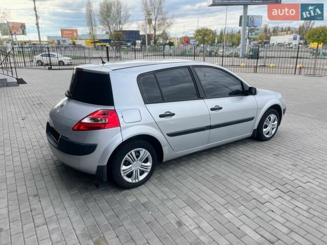 Сірий Рено Меган, об'ємом двигуна 1.5 л та пробігом 235 тис. км за 3900 $, фото 5 на Automoto.ua