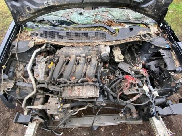 Серый Рено Меган, объемом двигателя 2 л и пробегом 777 тыс. км за 1000 $, фото 3 на Automoto.ua