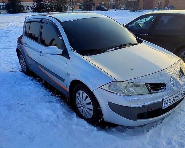 Серый Рено Меган, объемом двигателя 1.6 л и пробегом 172 тыс. км за 3500 $, фото 4 на Automoto.ua