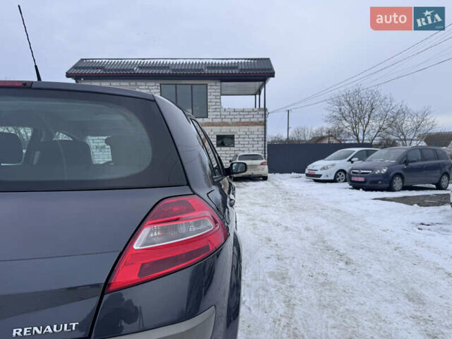 Сірий Рено Меган, об'ємом двигуна 1.6 л та пробігом 242 тис. км за 5750 $, фото 24 на Automoto.ua
