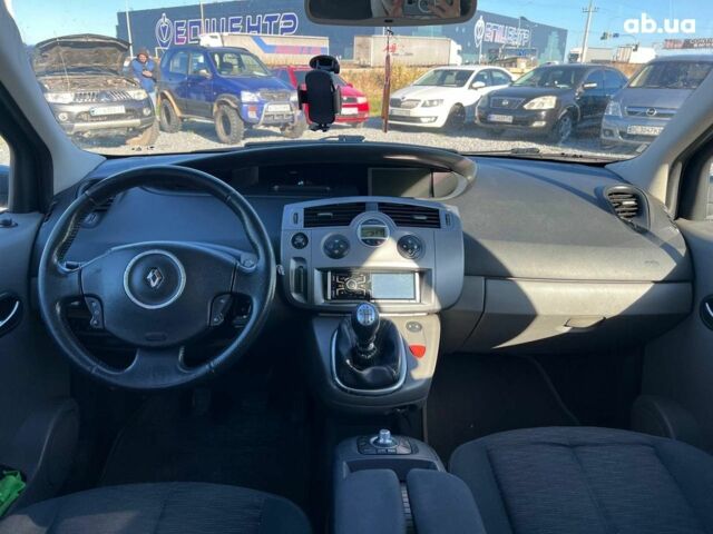 Сірий Рено Меган, об'ємом двигуна 2 л та пробігом 286 тис. км за 5790 $, фото 36 на Automoto.ua