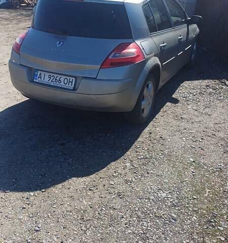 Серый Рено Меган, объемом двигателя 1.6 л и пробегом 139 тыс. км за 5200 $, фото 5 на Automoto.ua