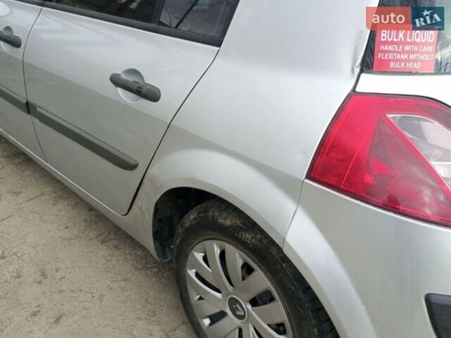 Серый Рено Меган, объемом двигателя 1.87 л и пробегом 300 тыс. км за 3500 $, фото 2 на Automoto.ua