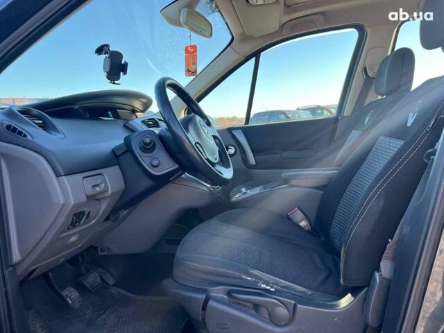 Сірий Рено Меган, об'ємом двигуна 2 л та пробігом 286 тис. км за 5790 $, фото 18 на Automoto.ua