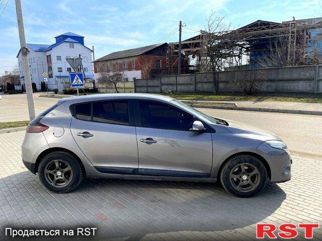 Серый Рено Меган, объемом двигателя 1.5 л и пробегом 350 тыс. км за 5500 $, фото 3 на Automoto.ua