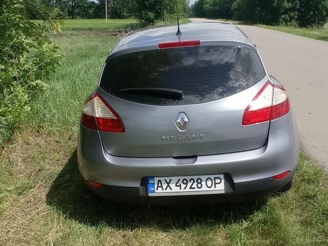 Серый Рено Меган, объемом двигателя 1.6 л и пробегом 206 тыс. км за 6500 $, фото 2 на Automoto.ua