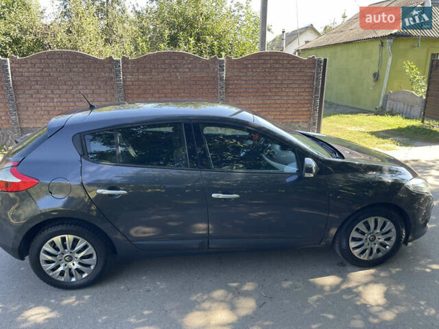 Сірий Рено Меган, об'ємом двигуна 1.5 л та пробігом 270 тис. км за 5800 $, фото 62 на Automoto.ua