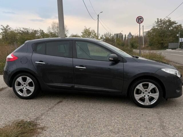 Серый Рено Меган, объемом двигателя 1.6 л и пробегом 192 тыс. км за 6000 $, фото 3 на Automoto.ua